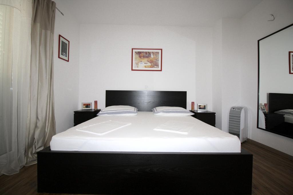 Apartment Dalmatien Traumhaus Makarska Buitenkant foto