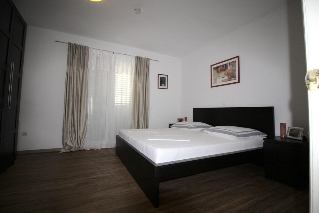 Apartment Dalmatien Traumhaus Makarska Buitenkant foto