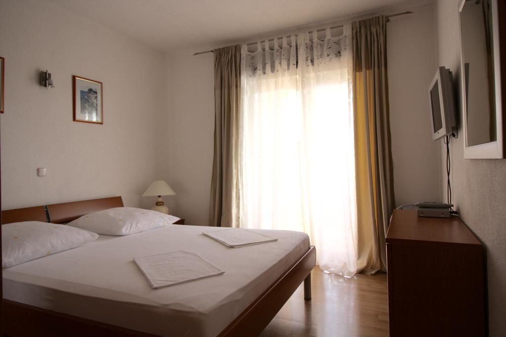 Apartment Dalmatien Traumhaus Makarska Buitenkant foto