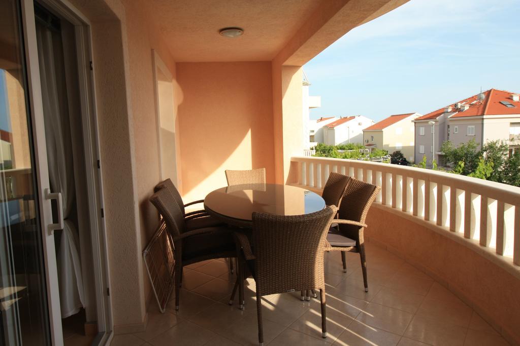 Apartment Dalmatien Traumhaus Makarska Buitenkant foto