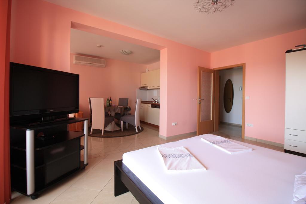 Apartment Dalmatien Traumhaus Makarska Buitenkant foto