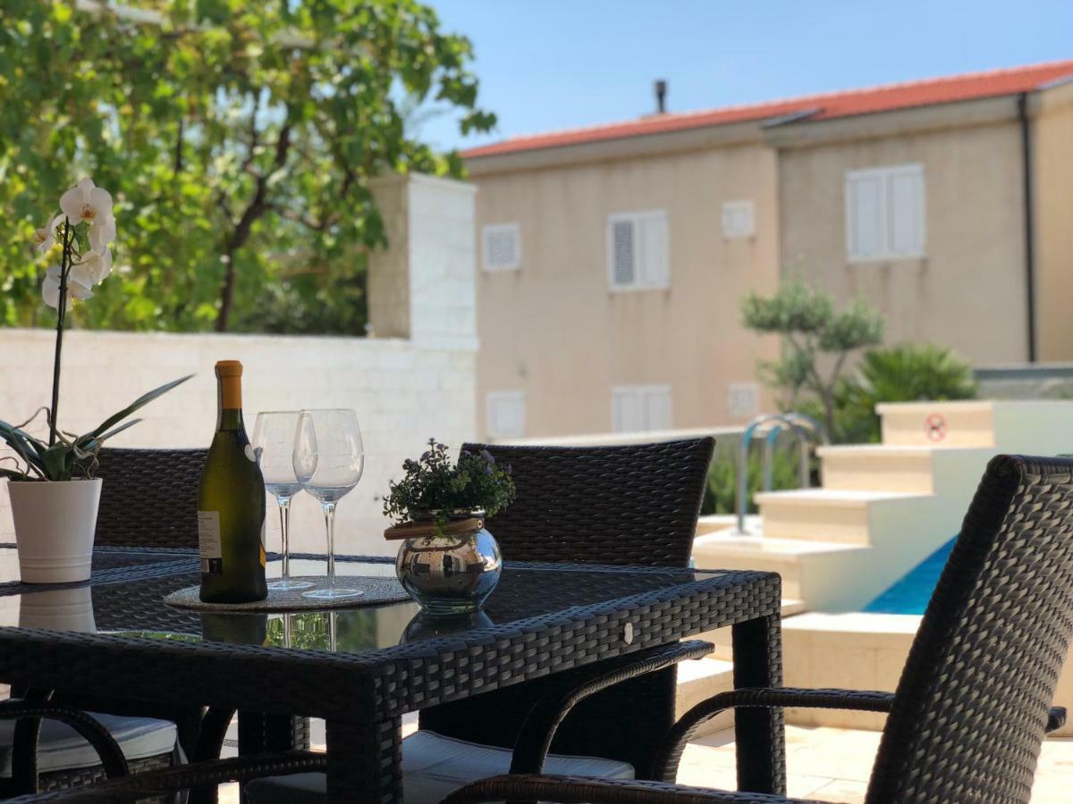 Apartment Dalmatien Traumhaus Makarska Buitenkant foto